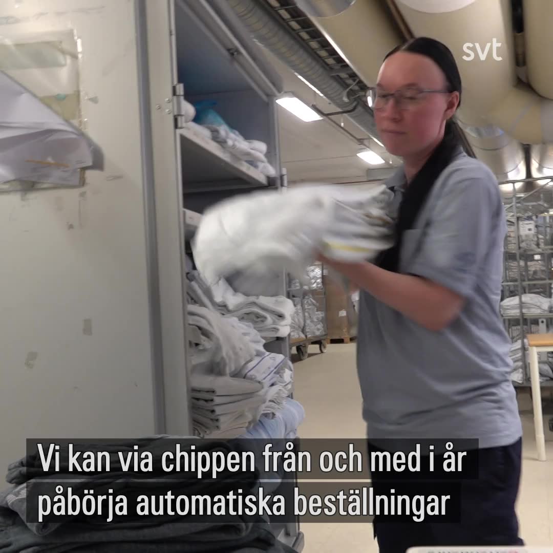 Sjukvårdens kläder ska spåras – med chipp: ”Sparar miljoner”